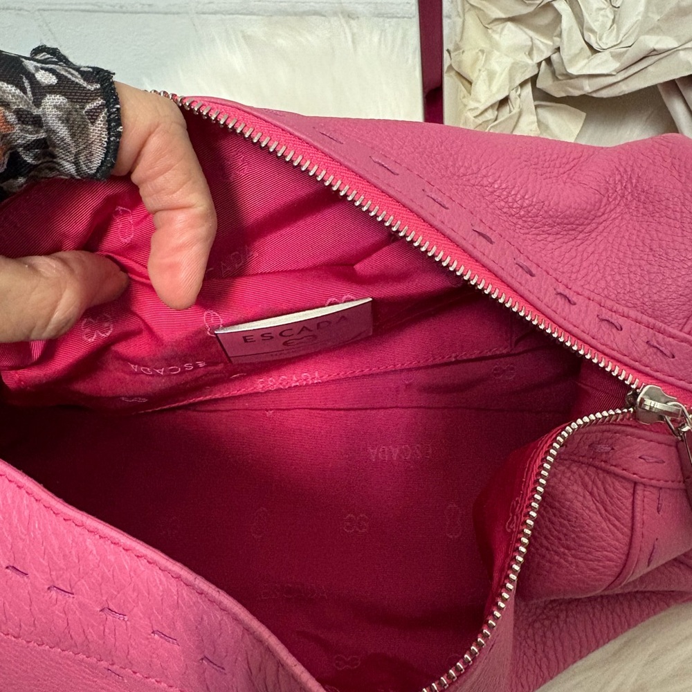 Escada Eluna Pink Leather Hobo Bag - Picture 10 of 11